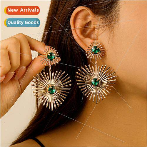 Europe hundred senior sense green love gemstone sun women ea