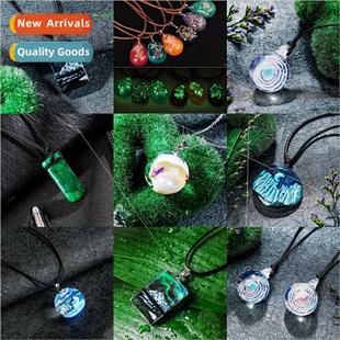 droplet pendant flower dried water dark the glow Europe