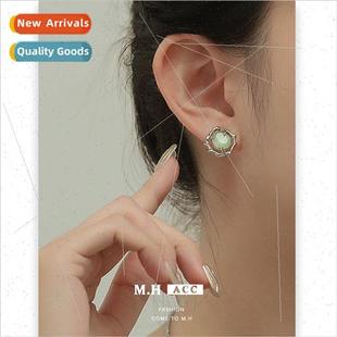 2022 vers eye fresh new fall female earrings stone cat Green