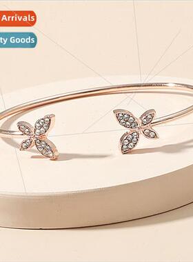 Fashion retro opening adjustable bracelet Korea metal rhines