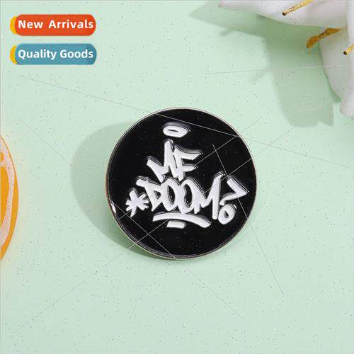 New black round metal brooch creative whe monogram alloy bad