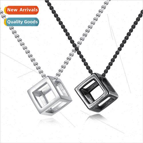 Europe retro simple hollow pendant men women tanium steel ne
