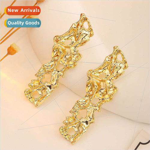 che irregular design metal sense creative fashion earrings E