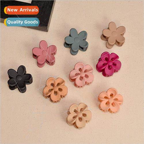 Premium sense frosted camellia small hair clips flowers cand