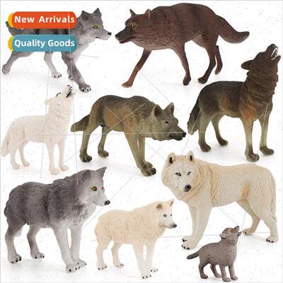 Safari simulation static solid male wolf snarling wolf whe w