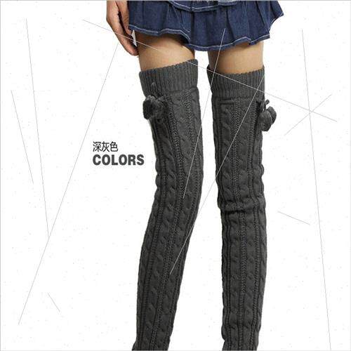 65cm long thickened over knee wh ball wool warm boot covers