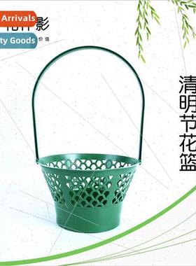 Ching Ming Festival ruals portable flower baskets on grave t