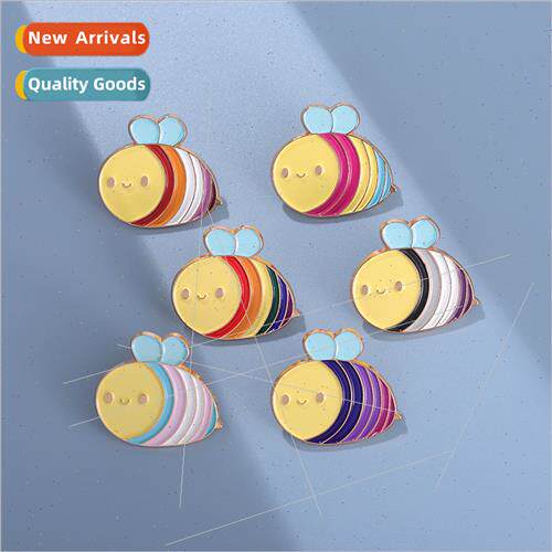 Cute cartoon bee series animal badges shirt skirt decorative