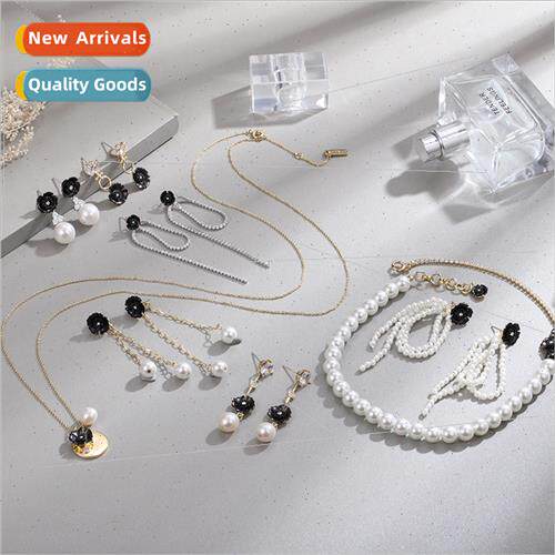Black whe pearl tassel earrings female oil drip color painti