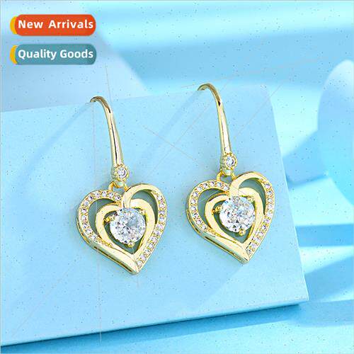 gold heart shaped zirconia earrings适用women pouring heart e