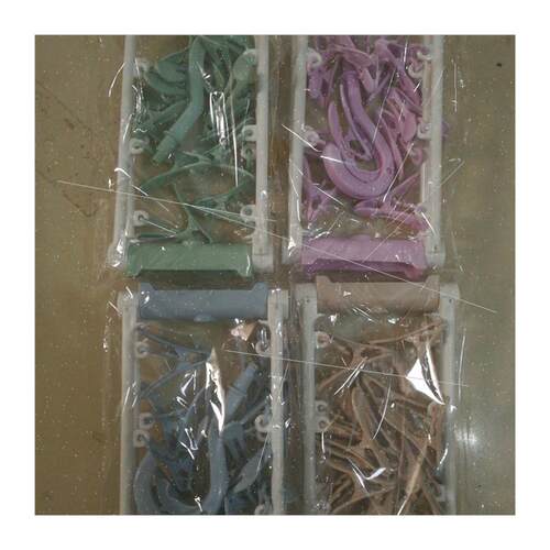 Creative foldable coat rack plastic thickened multi-clip soc
