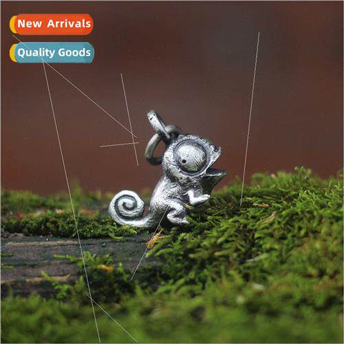 New simple ins chameleon animal pendant men women retro nd a