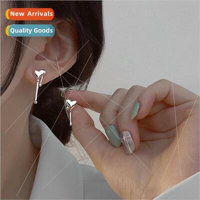 Irregular Lava Heart Earrings Fashion che Cool Asymmetrical