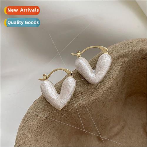 Whe heart earrings female 2023 new earrings niche earrings e