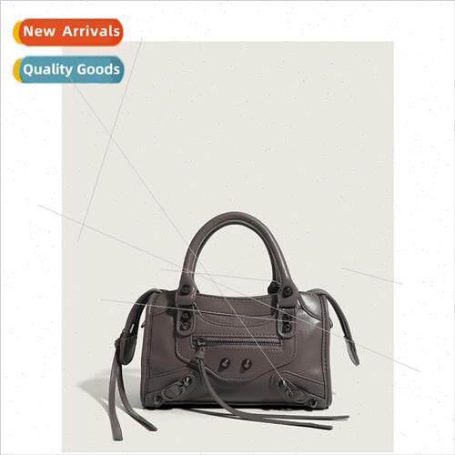 2023 New Tassel Bag Retro Shoulder Tote Women Bags Daily wh