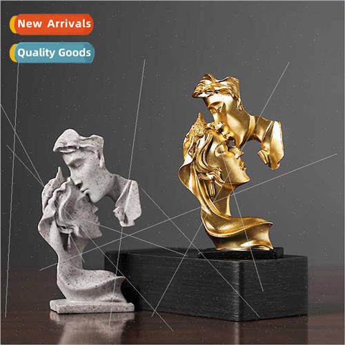 Scandinavian creative couple kiss resin crafts ornaments liv
