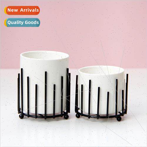 Iron art makeup pen organizer desktop jewelry storage simple