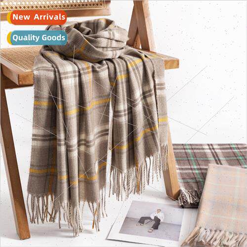 Elegant plaid scarf female winter new fashion commuter neck