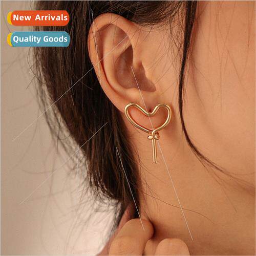 retro HK love earrings fashion short paragraph simple metal