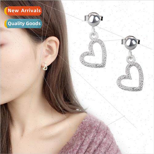 Skeleton frosted heart-shaped earrings mini delicate Japan K