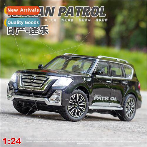 Large 1:24 ssan Touareg alloy car model off-road car model s