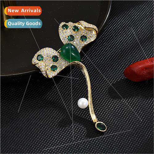 high-grade luxury sky green agate leaf brooch flower corsage