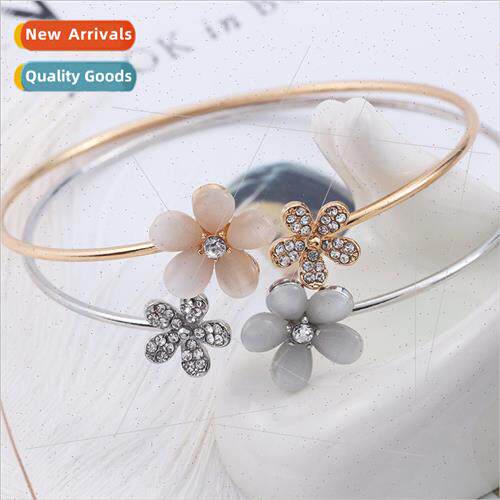 Small daisy open bracelet cat eye stone rhinestone hand jewe