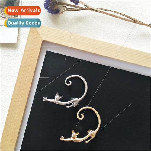 Cartoon small animal cat earrings Europe cute ear hanging