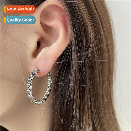 Twist earrings Europe commuter OL earrings circle large earr