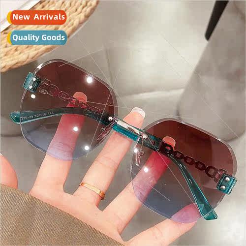 Rimless exquise chain sunglasses women diamond square Europe