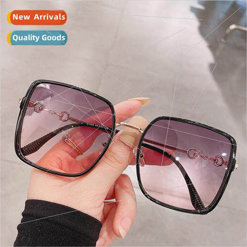Horseb buckle square sunglasses TR90 light large frame sungl