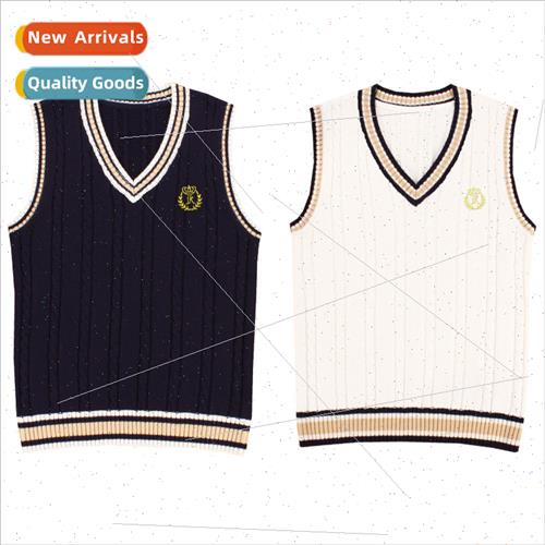 College Brish JK unim embroidery V-neck girl undershirt stud