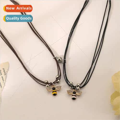 Versatile lightweight luxury premium sense cute fresh bees b