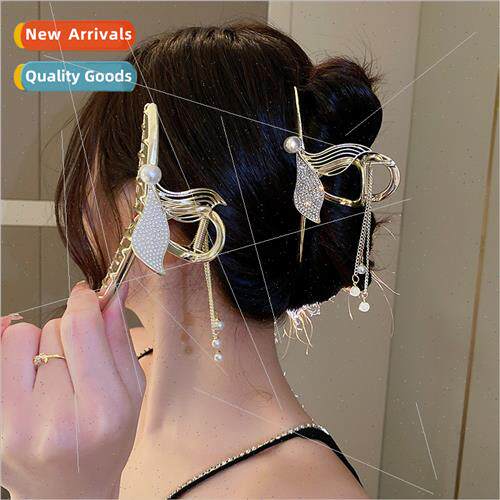 Metal fishtail scrunchies pearl tassel hair clips back head
