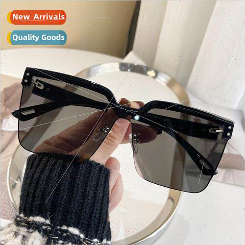 new Europe fashion one-piece half frame thin polarized sungl