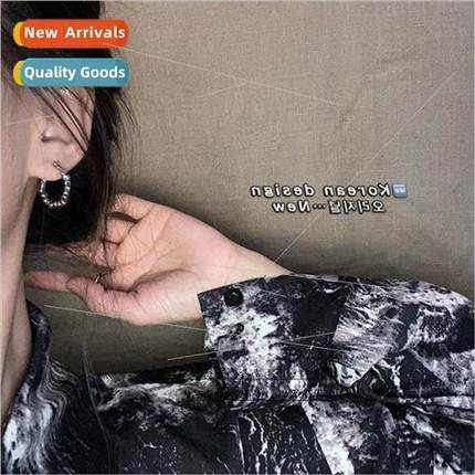 lver Korea broken silver earrings earrings niche 2022 new ti