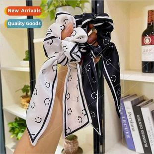 summer fluttering wind tied female hair rope band