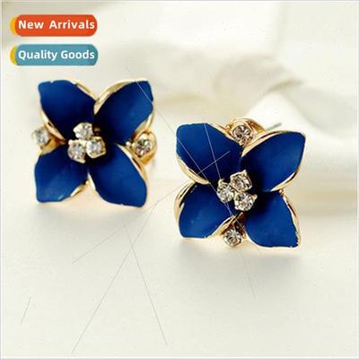 C066 Classic Gardenia Earrings Lady oil drop diamond stud ea