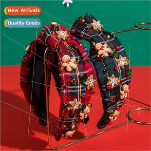 green plaid gingerbread Europe hair red man bands Christmas