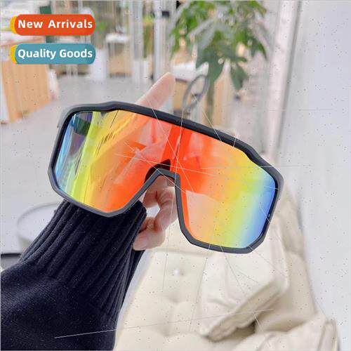 Europe large frame one-piece windproof sand one-piece UV pro