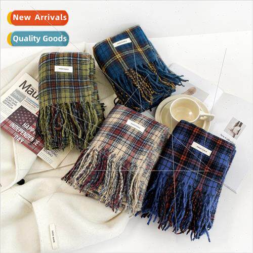 Autumn winter warm scarf women plaid thickened long scarf Pe