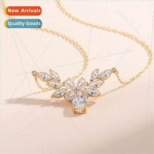 Sweet petal zirconia necklace hundred match niche simple del