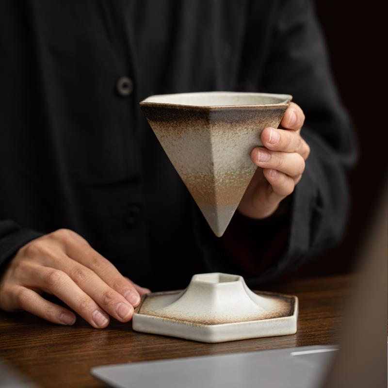 粗陶釉下彩咖啡杯中式复古陶瓷杯简约拉花拿铁杯创意马克杯带底座