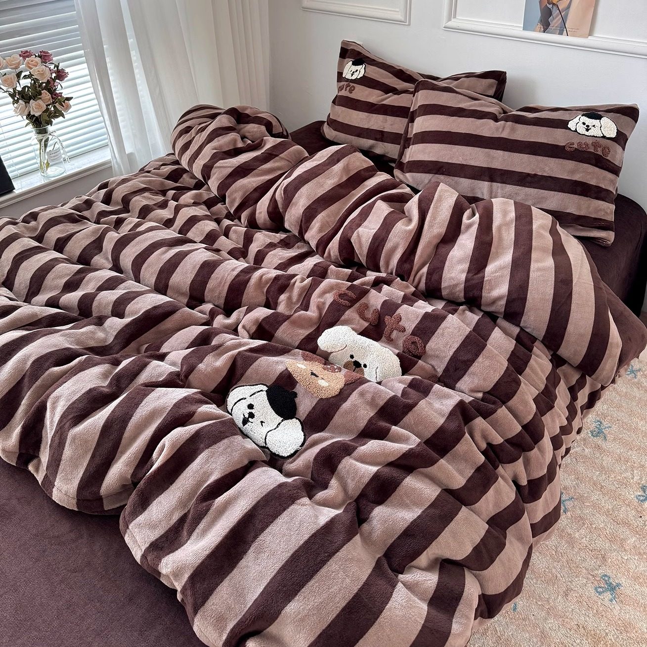 冬季美拉德风条纹咖萌狗毛巾绣牛奶绒四件套保暖珊瑚绒被套三件套,床上用品,床品套件/四件套/多件套,淘宝优惠券,粉丝福利购,淘宝优惠卷