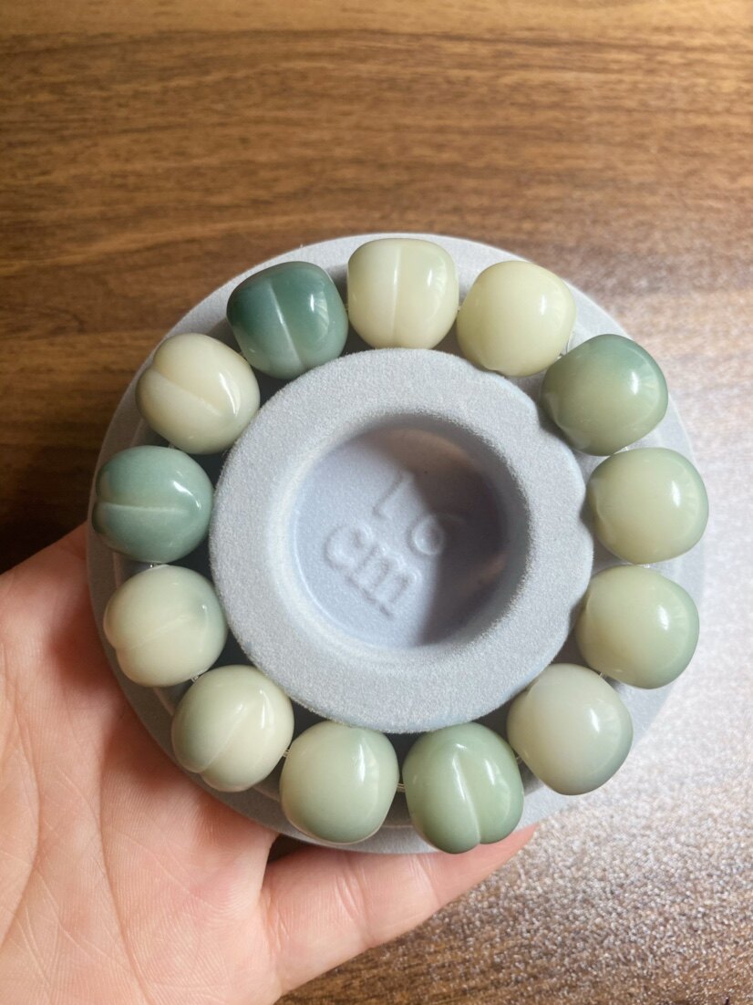【真菩提】渐变桃子菩提手串小屁桃白玉菩提根雕刻绕指柔高抛男女