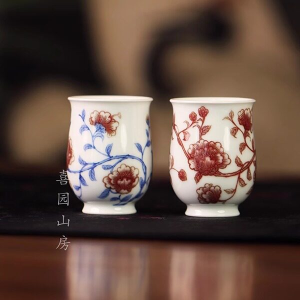 勤义堂 青花釉里红全红玉兰花对杯 手握杯 原矿釉里红清三代发色