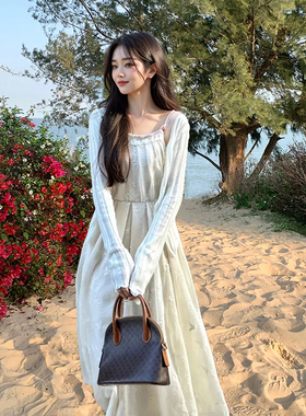 椰芸冷芙 重工复古度假风吊带连衣裙+开衫两件套新款温柔气质套装