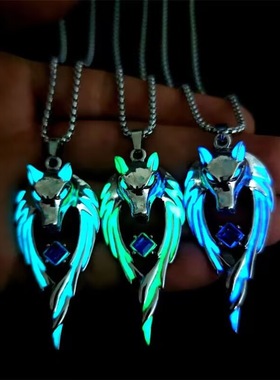 街头霸气狼王夜光项链男女土酷百搭个性复古吊坠小众感颈链潮