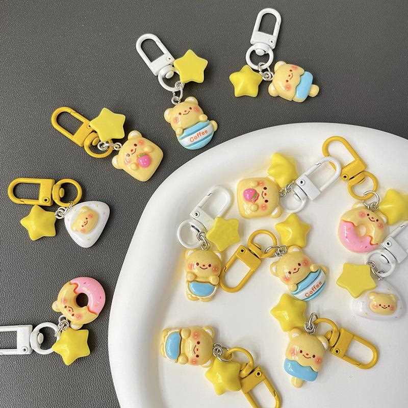 新款可爱奶油小熊钥匙扣挂件少女心百搭挂坠学生背包装饰饰品