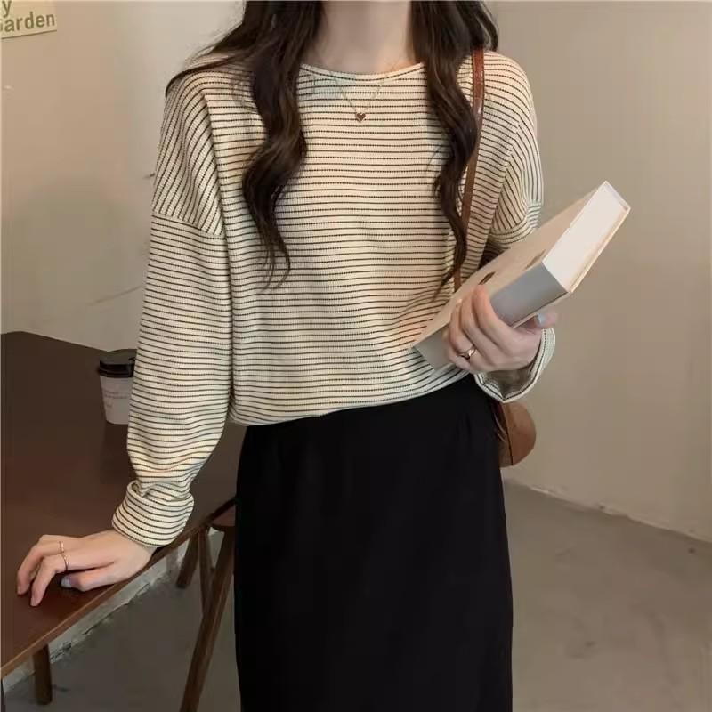 2024秋冬季新款韩版条纹长袖t恤女宽松上衣圆领打底衫显瘦慵懒风